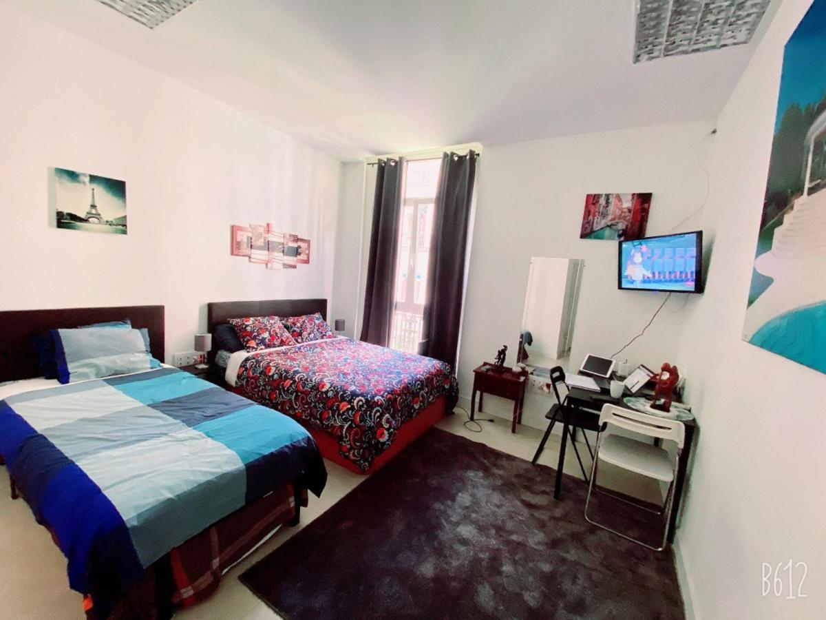 Parsa Homstay Madrid Ngoại thất bức ảnh