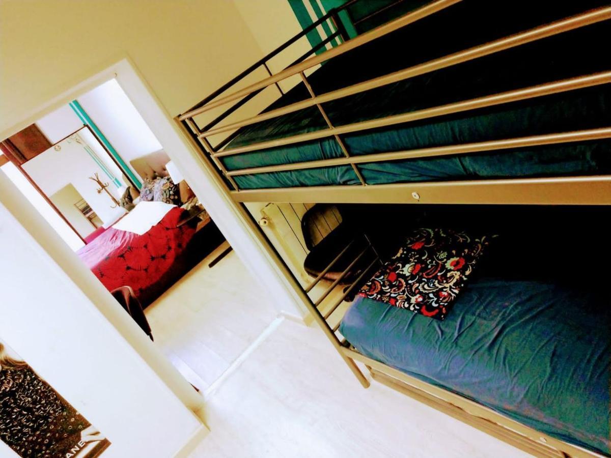 Parsa Homstay Madrid Ngoại thất bức ảnh