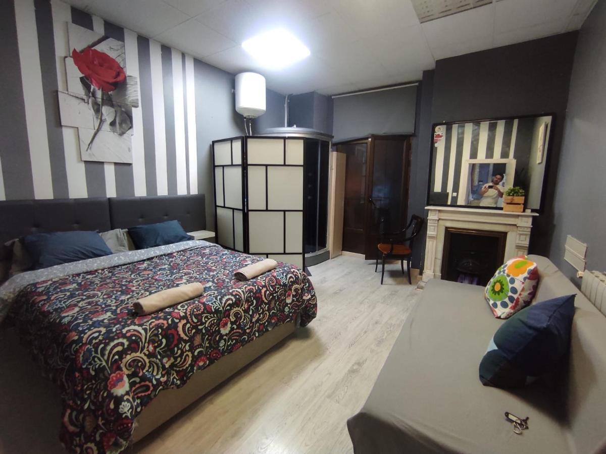 Parsa Homstay Madrid Ngoại thất bức ảnh